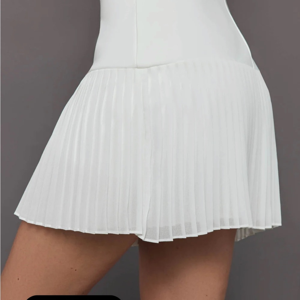 Carbon38 White Pleated Skater Mini Skirt - Picture 4 of 8